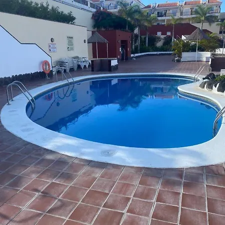 El Mirador Apartment *