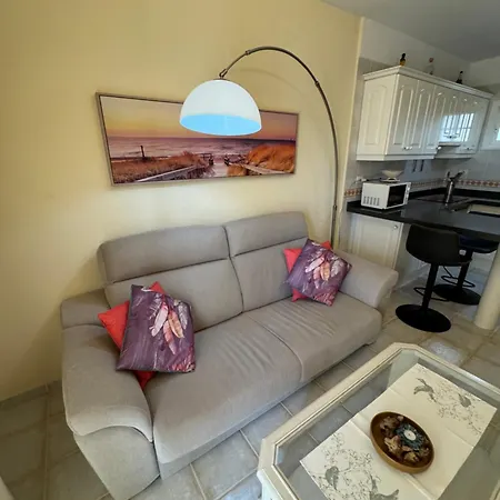 El Mirador Apartment *