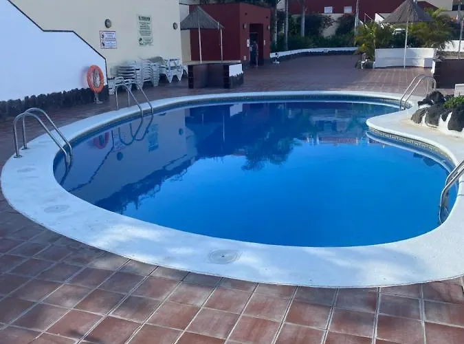 El Mirador Apartment *